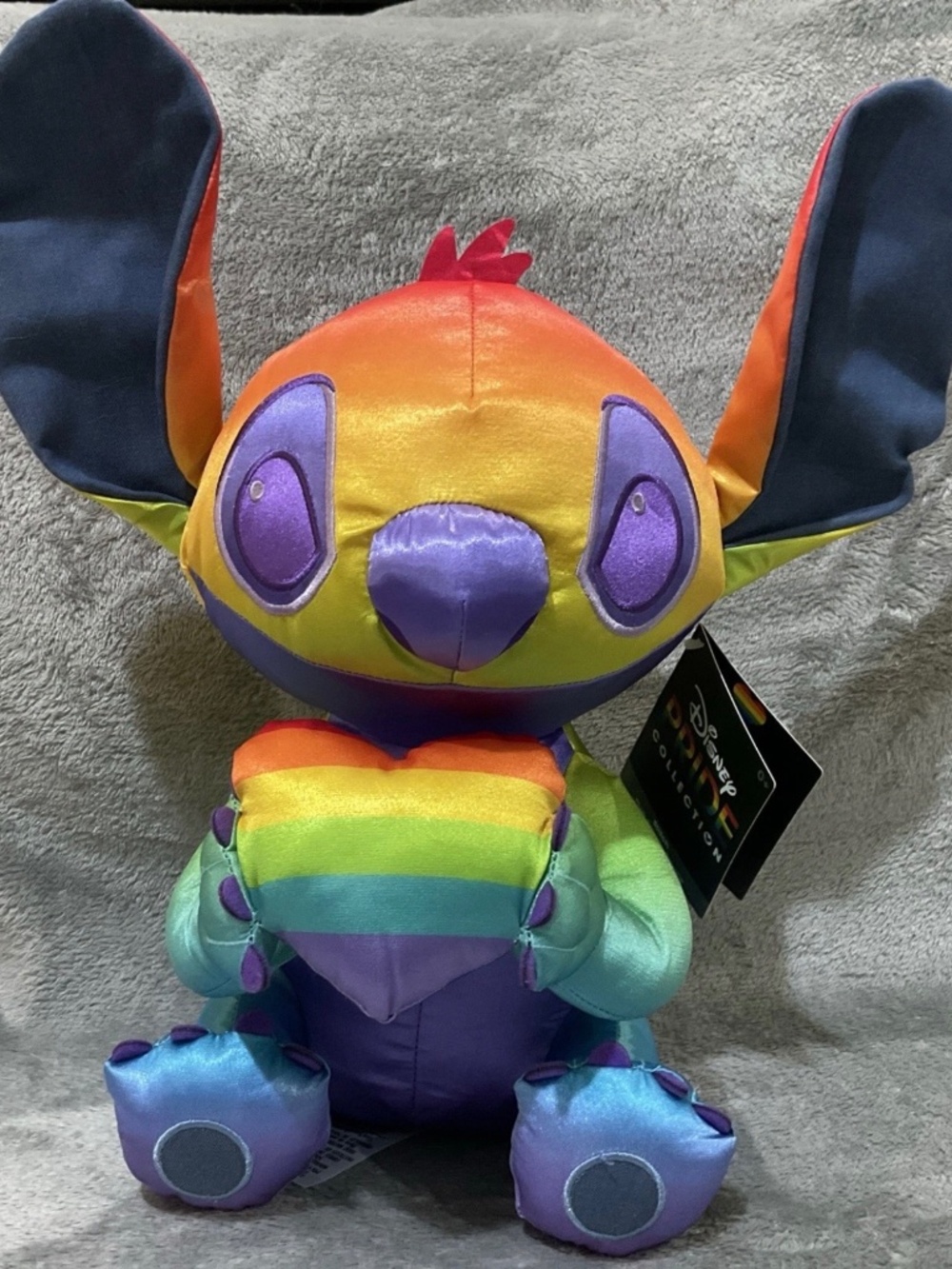 NWT Disney Pride Collection Stitch with Heart Medium Rainbow 15" Plush Toy New